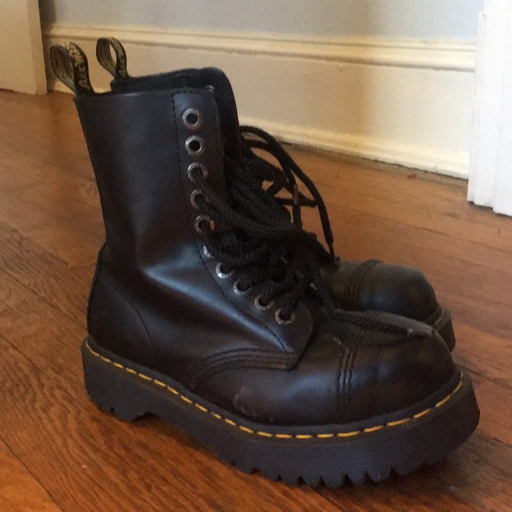 Dr Martens AirWair Steel Toe Size 6 US 4 UK 37 EU.